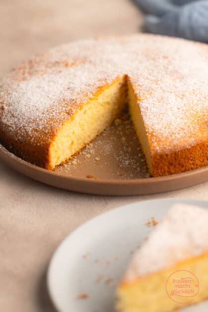 Omas Wolkenkuchen mit Sahne im Rührteig und fluffiger Krume