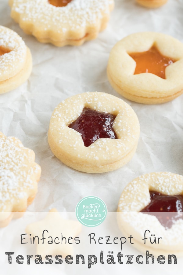 Bei den herrlich mürben Spitzbuben von Oma läuft mir jedes Mal das Wasser im Mund zusammen. Das Rezept für die mit Marmelade gefüllten Weihnachtsplätzchen ist dabei ganz einfach. 