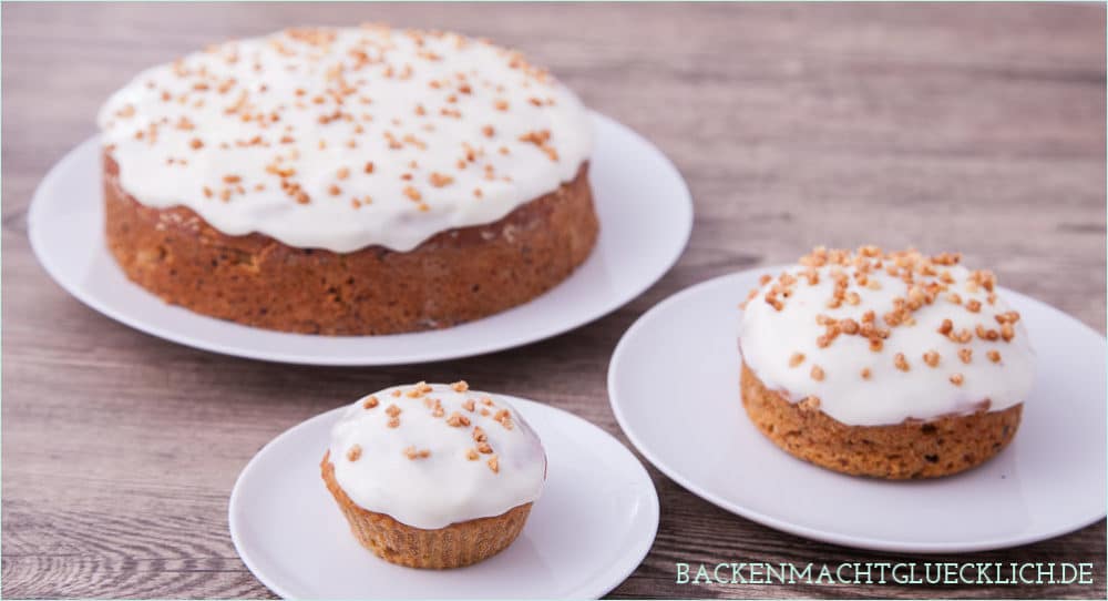 Sehr saftiger, fettarmer Rüblikuchen ohne Nüsse - so lecker kann ein kalorienarmer und zuckerfreier Möhrenkuchen sein!