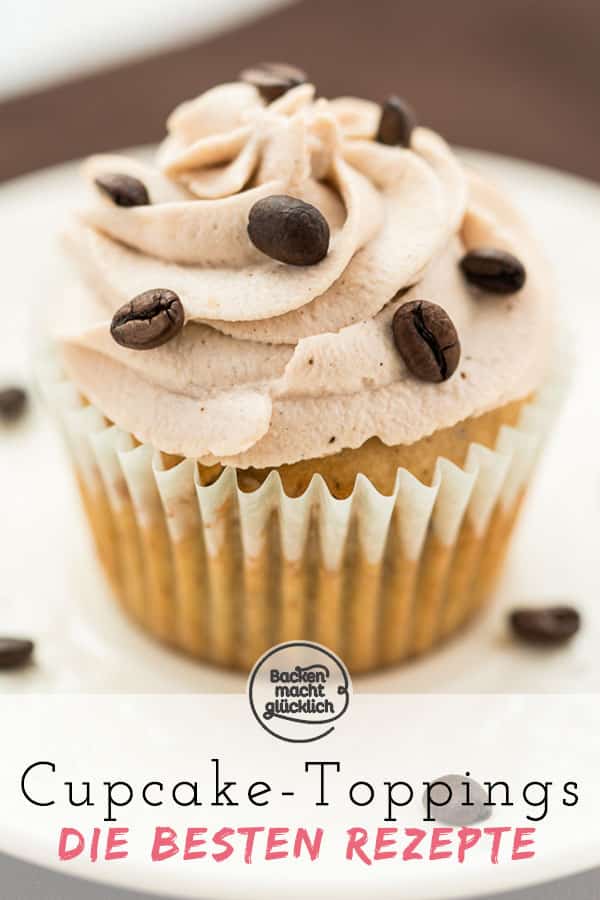 Eine Sammlung meiner liebsten Rezepte für Cupcake-Frostings. Hier findet ihr Frostings und Toppings für Cupcakes von üppig bis leicht, von Buttercreme bis Schokoladenganache. Bei dieser Sammlung der besten Cupcake Frostings ist garantiert für jeden Anlass was dabei.