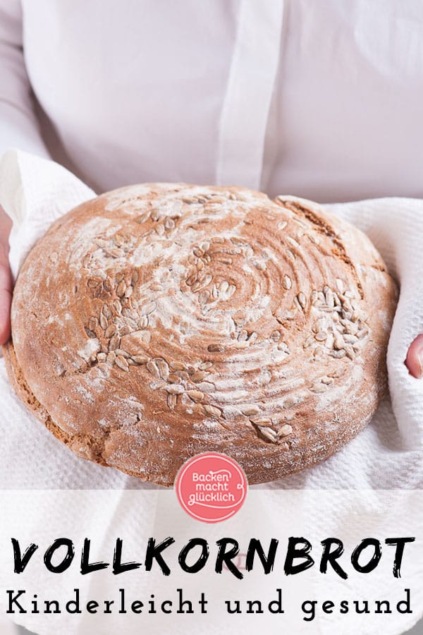 Einfaches Rezept für ein gesundes Bauernbrot. Das Vollkornbrot ist kinderleicht zu machen. Bei uns ist dieses Bauernbrot mit Dinkel mittlerweile absoluter Standard.