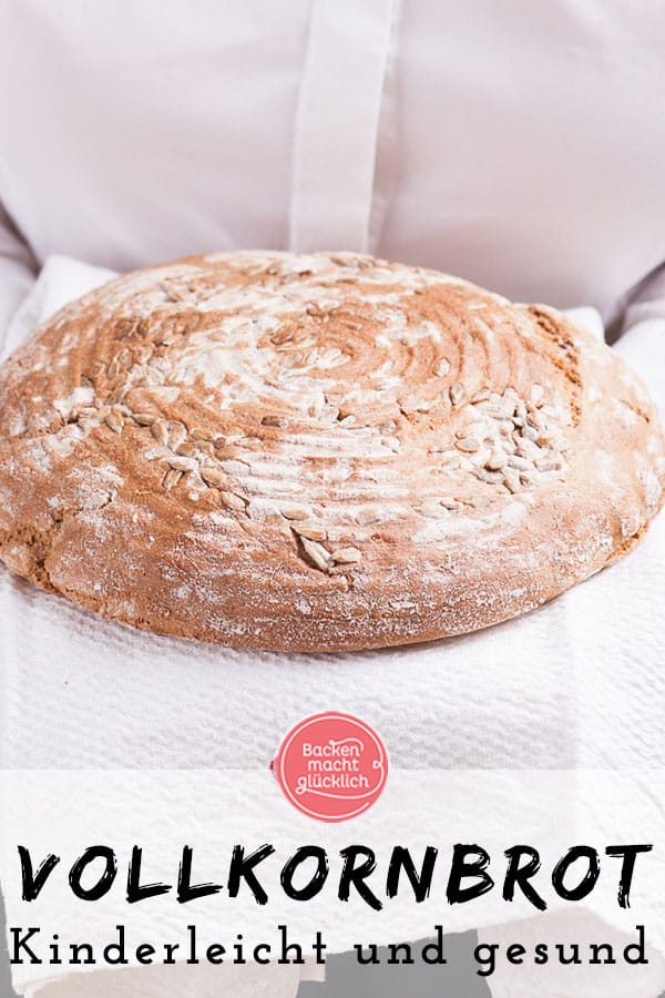 Einfaches Rezept für ein gesundes Bauernbrot. Das Vollkornbrot ist kinderleicht zu machen. Bei uns ist dieses Bauernbrot mit Dinkel mittlerweile absoluter Standard.