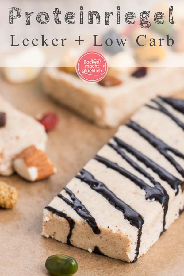 Diese Erdnussbutter-Eiweißriegel sind kohlenhydratarm, proteinreich und glutenfrei. Außerdem sind die Low Carb Proteinriegel extrem lecker und schnell gemacht. Mit dem passenden Proteinpulver werden die Eiweißriegel sogar vegan.