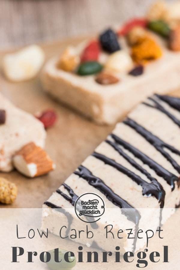 Diese Erdnussbutter-Eiweißriegel sind kohlenhydratarm, proteinreich und glutenfrei. Außerdem sind die Low Carb Proteinriegel extrem lecker und schnell gemacht. Mit dem passenden Proteinpulver werden die Eiweißriegel sogar vegan.