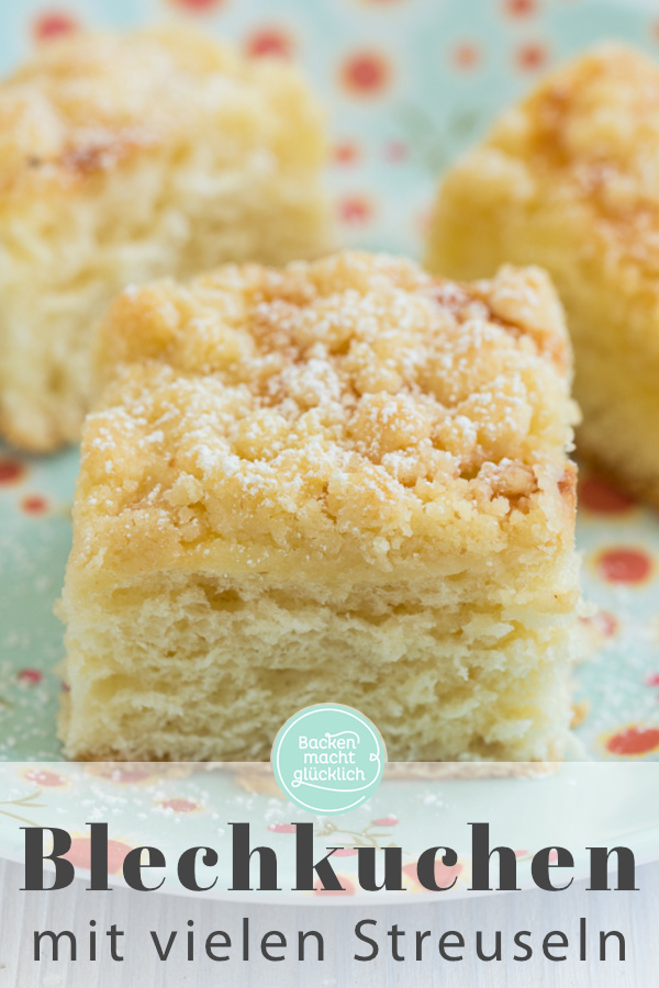 Einfaches Streuselkuchen-Rezept vom Blech: Knusprige Streusel & fluffiger Hefeteig sind eine perfekte Kombi!