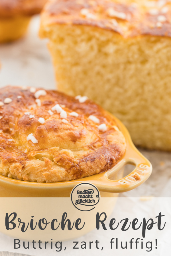 Französischer Frühstücks-Klassiker: Brioche aus buttrigem Hefeteig kann pur, süß mit Marmelade oder sogar herzhaftem Belag gegessen werden. Wer mag, backt den Teig in kleinen Förmchen statt als großen Laib.