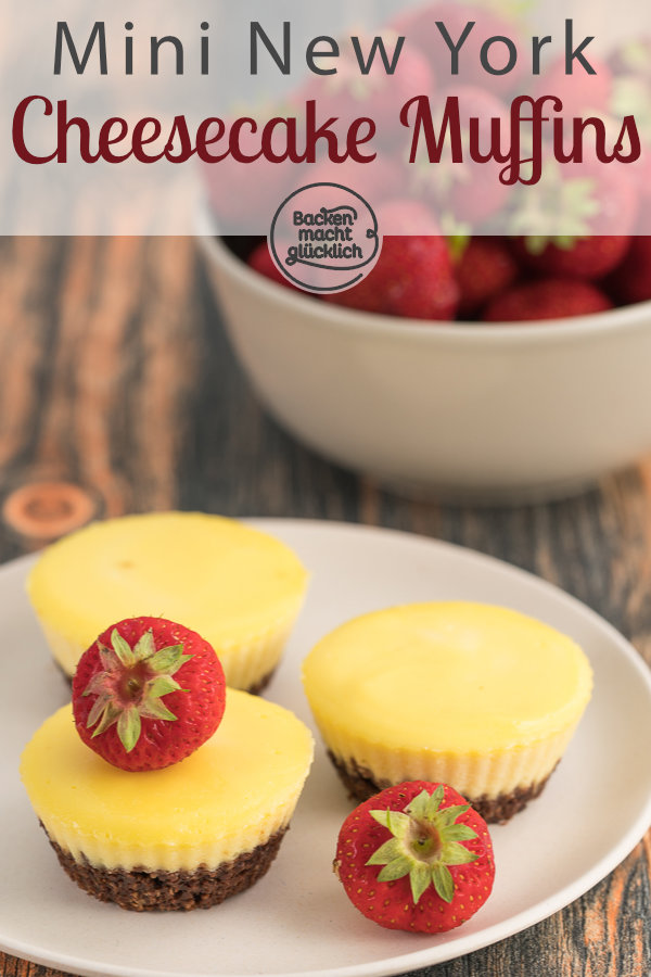 Diese Mini NY Cheesecake Muffins sind eine köstliche kleine Variante des klassischen amerikanischen Käsekuchens.