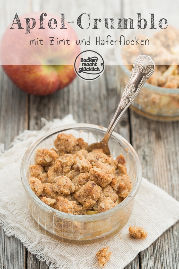 Knusprige Streusel, fruchtige Apfelfüllung: Dieses einfache Apple Crumble Rezept mit Haferflocken ist genial!