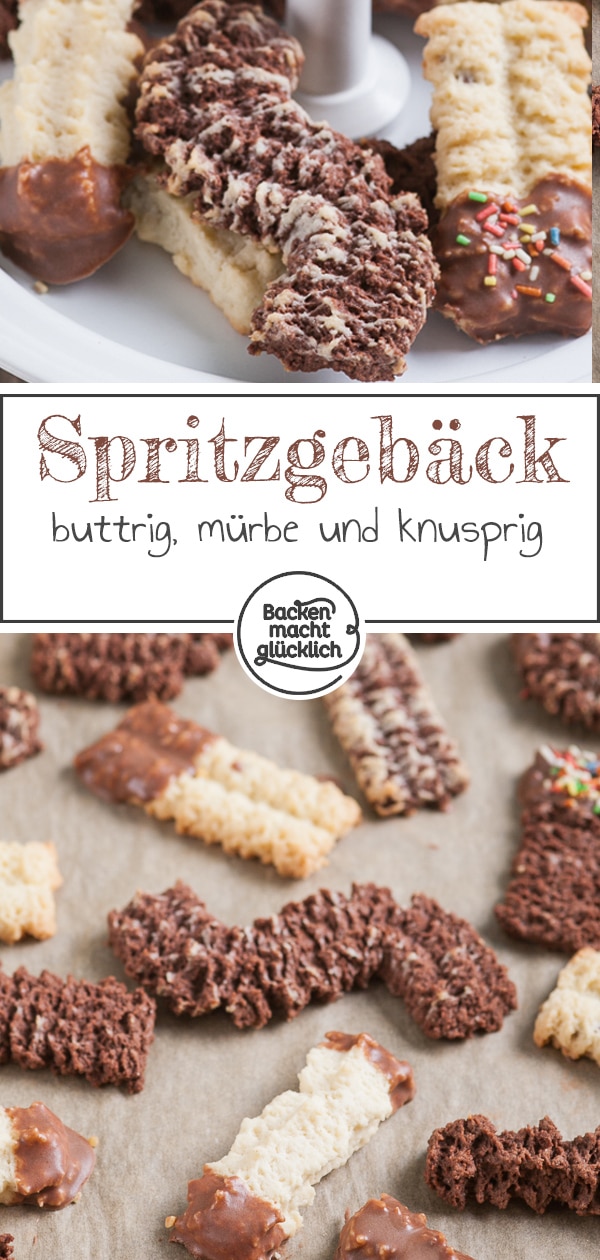 Omas einfaches Spritzgebäck-Grundrezept kommt immer gut an und ist wunderbar variabel. Die Spritzgebäck Kekse schmecken super buttrig und mürbe. Ein echter Weihnachtsklassiker!