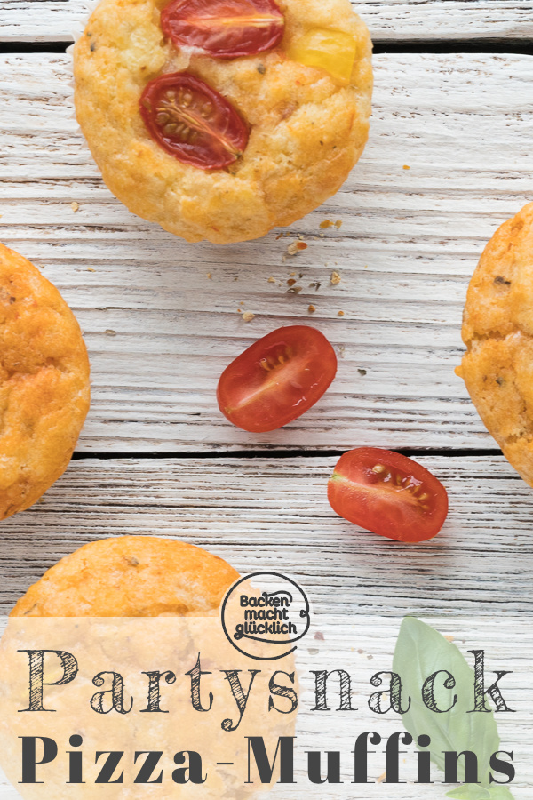 Schnelle Pizzamuffins ohne Hefe sind ein toller Partysnack für groß und klein - sie kommen garantiert gut an!
