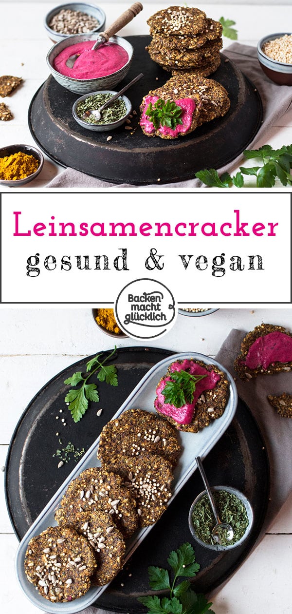 Gesunder Knabberspaß: Diese knusprigen Leinsamen-Cracker sind u.a. glutenfrei, vegan, sojafrei und low carb. Besonders gut schmecken die gesunden Leinsamen-Cracker mit einem cremigen Rote Bete Dip.