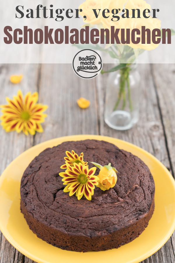 Superschokoladig und supersaftig: Dieser vegane Rote Bete Kuchen schmeckt einfach genial! Dass Gemüse im Schokoladenkuchen mit Roter Bete steckt, schmeckt man überhaupt nicht heraus.Das Rezept klappt auch glutenfrei bzw. ohne Zucker.