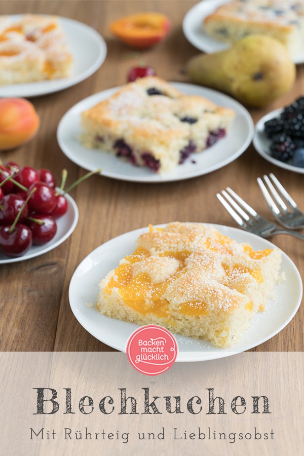 Dieser köstliche Obstkuchen vom Blech ist ein echter Allrounder, denn er lässt sich mit so vielen verschiedenen Früchten kombinieren. Den einfachen Obstkuchen aus Rührteig könnt ihr zum Beispiel mit frischen Blaubeeren, Kirschen, Äpfeln oder Aprikosen verfeinern. #kuchen #obstkuchen #obstkuchenvomblech #einfach #schnellbacken #backenmachtglücklich