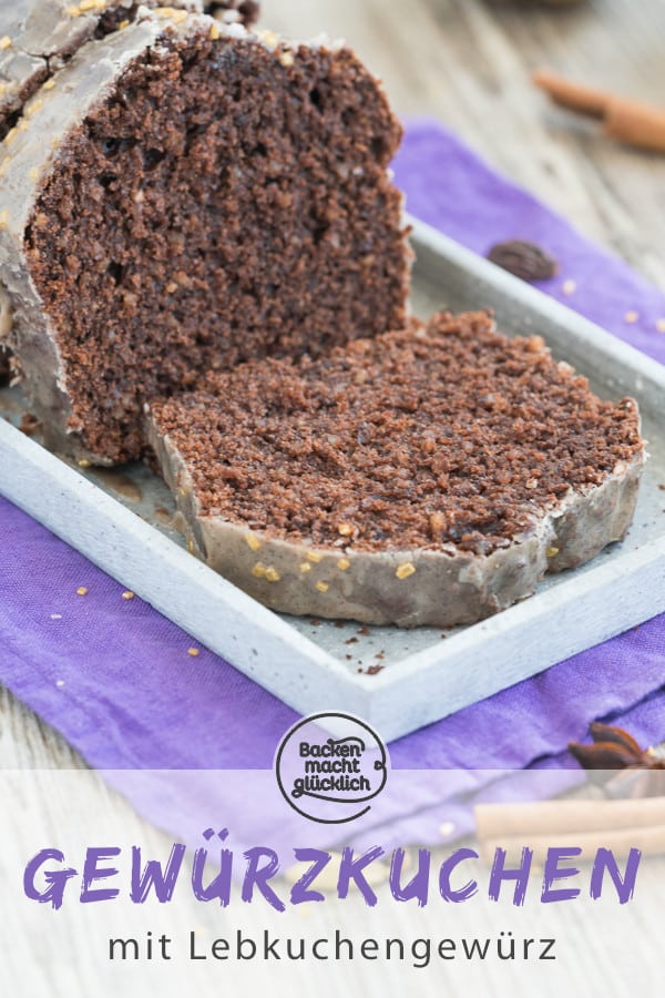 Saftiger Gewürz-Kuchen mit Schokolade, Lebkuchengewürz und Zimtguss. Ein echter Klassiker für die kalte Jahreszeit!