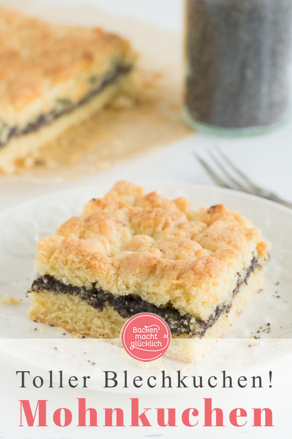 Der perfekte Mohnkuchen vom Blech: Schnell gemacht, saftig, köstlich - und mit richtig vielen Streuseln in top!