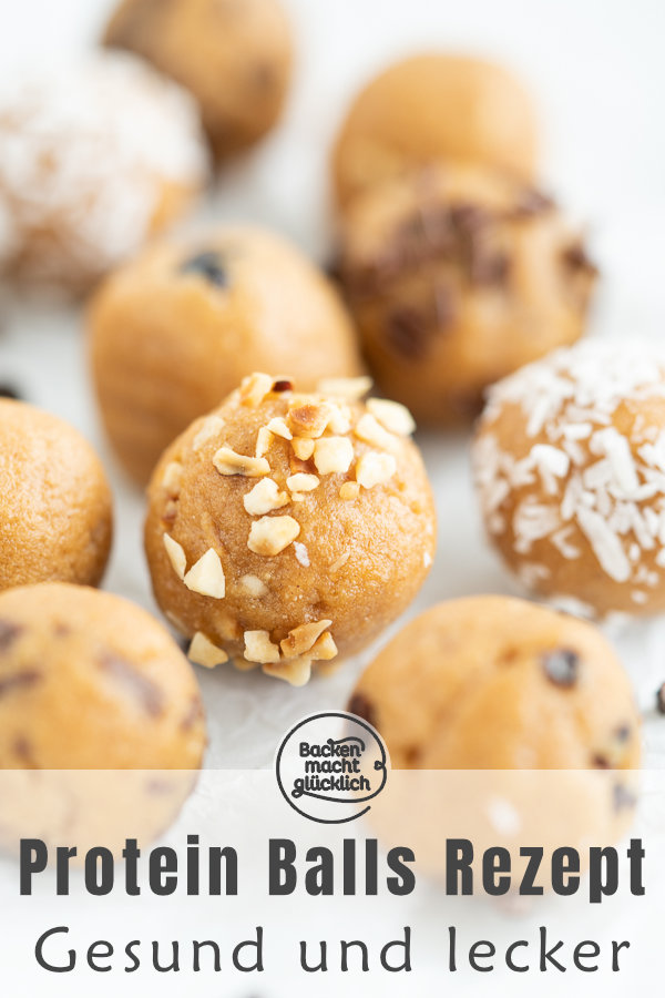 Tolle Powerbällchen: Diese Erdnussbutter Protein Balls schmecken wie Cookie-Teig, geben aber gesunde Energie. Die gesunden Protein Kugeln sind auch vegan sowie glutenfrei möglich.