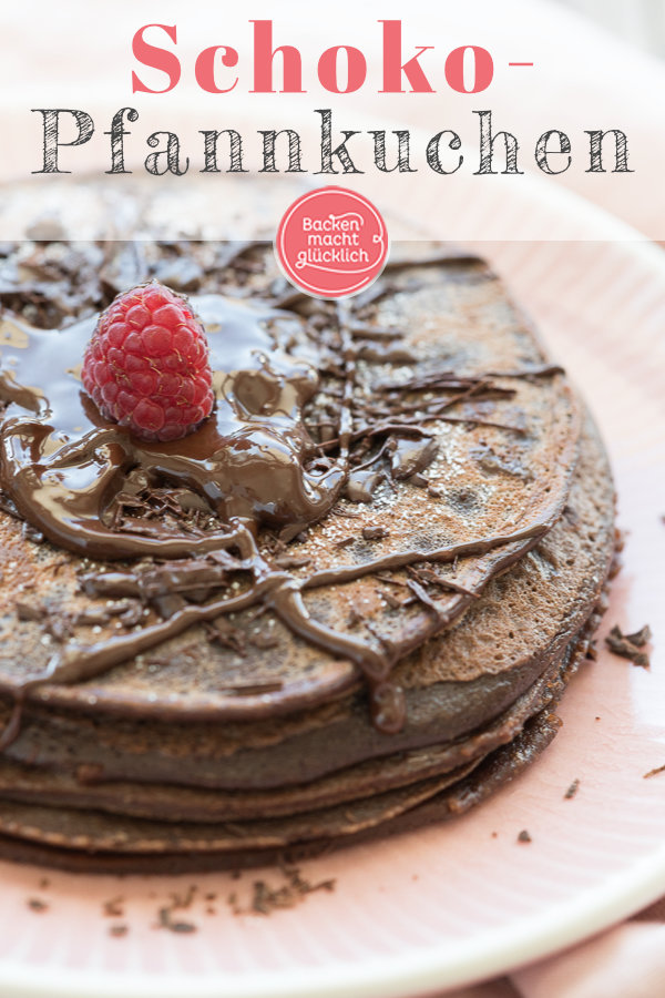 Diese Pfannkuchen mit Schokolade schmecken pur, als Torte, mit Bananen oder Nutella. Ein Hit für die ganze Familie!