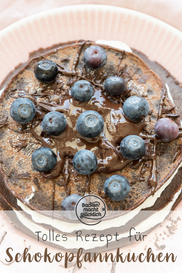 Diese Pfannkuchen mit Schokolade schmecken pur, als Torte, mit Bananen oder Nutella. Ein Hit für die ganze Familie!