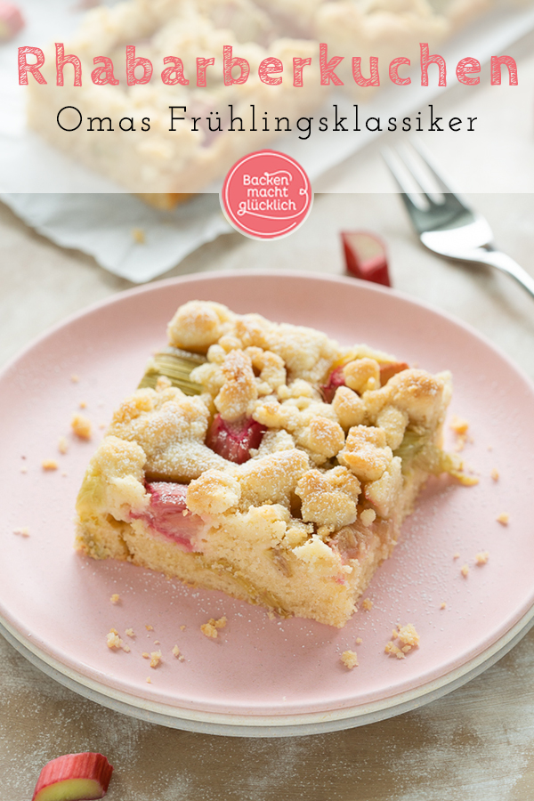 Saftiger Rhabarberkuchen mit Streuseln vom Blech: Omas Kreation ist so lecker ► Am besten gleich nachbacken & genießen!