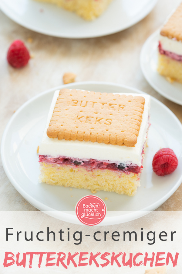 Dieser Butterkeks-Kuchen mit Pudding und Beeren ist wie gemacht für Gartenfeste und Co: fruchtig, cremig und erfrischend!