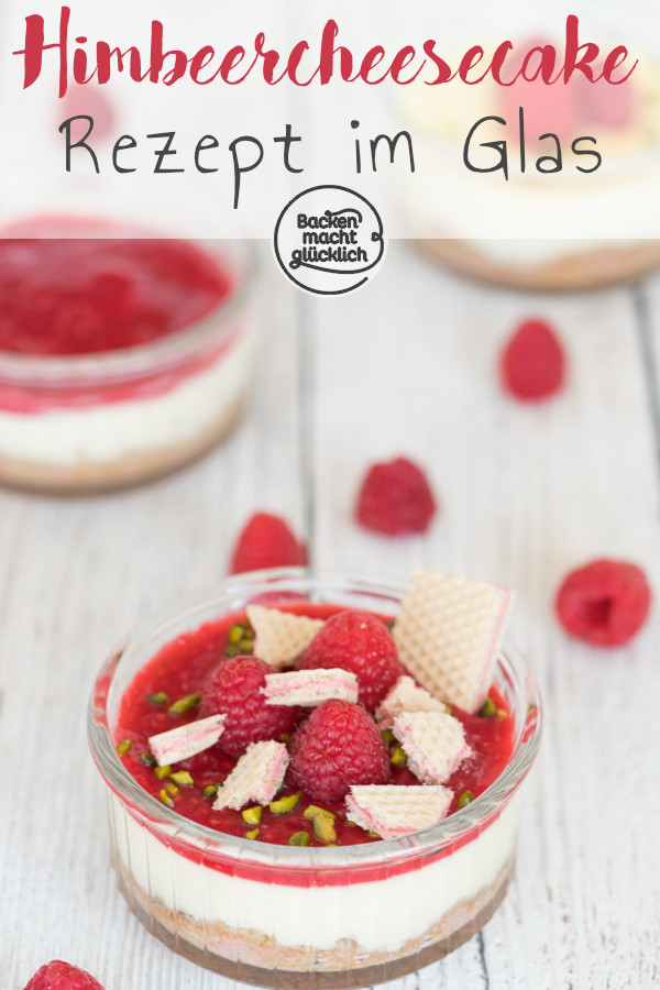 Diese Cheesecakes im Glas mit Himbeeren sind das perfekte Sommer-Dessert mit knusprigem Boden und softer Creme.