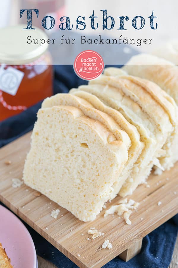 Einfaches, schnelles Rezept für leckeren Butter-Toast. Das Toastbrot kann eher neutral oder süß sowie mit Weizen- oder Dinkelmehl gebacken werden. Das selbstgemachte Toastbrot wird herrlich buttrig und knusprig.