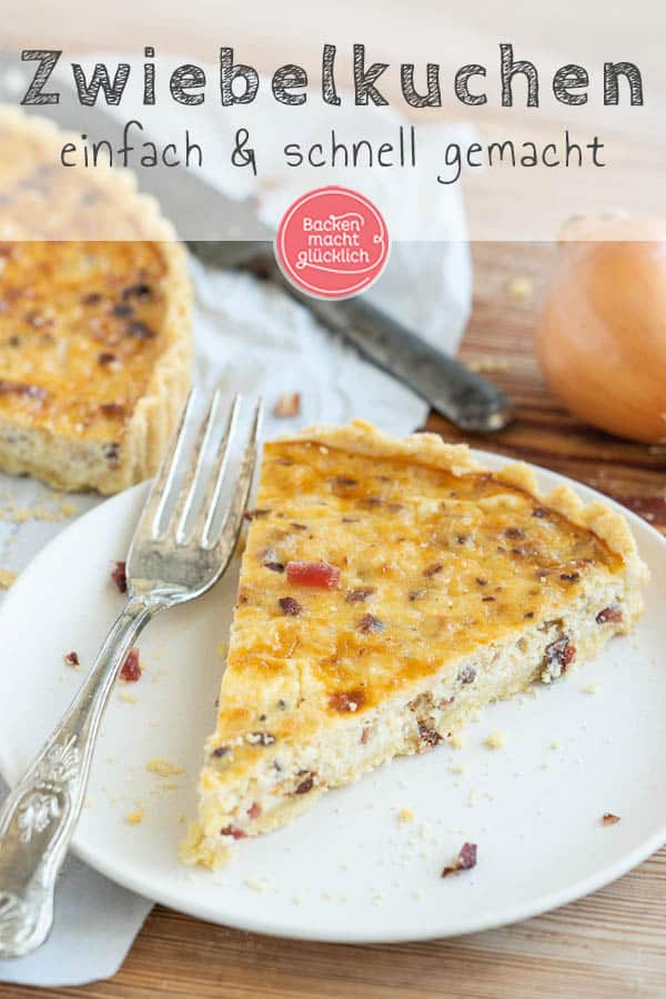 Der Zwiebelkuchen aus Mürbeteig ist super lecker und herzhaft. Das Rezept für den Zwiebelkuchen funktioniert mit Speck oder auch vegetarisch. Einfach genial! #zwiebelkuchen #herbst #zwiebeln #herzhaft #backenmachtglücklich