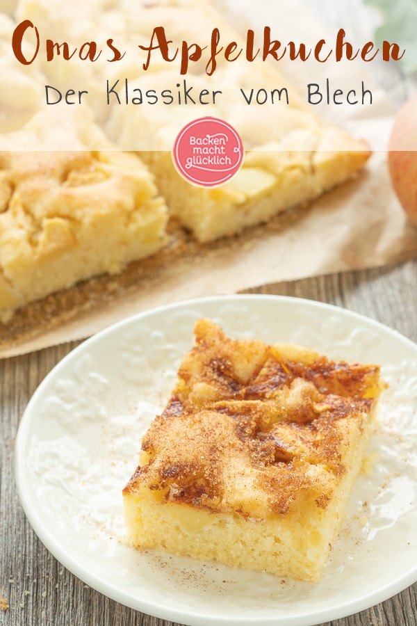 Super saftig und fluffig: Omas versunkener Apfelkuchen ist ein echter Klassiker. Der einfache Apfel-Blechkuchen schmeckt nicht nur im Herbst! #apfelkuchen #klassiker herbst #äpfel #backenmachtglücklich