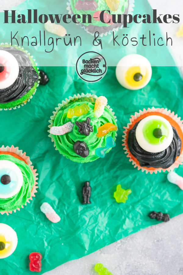 Schaurig-schöne Cupcakes für Halloween, die mit ihren Farben und der tollen Deko nicht nur Kinder begeistern! Mit diesen Cupcake Monstern wird das Halloween-Buffet garantiert ein Hingucker.