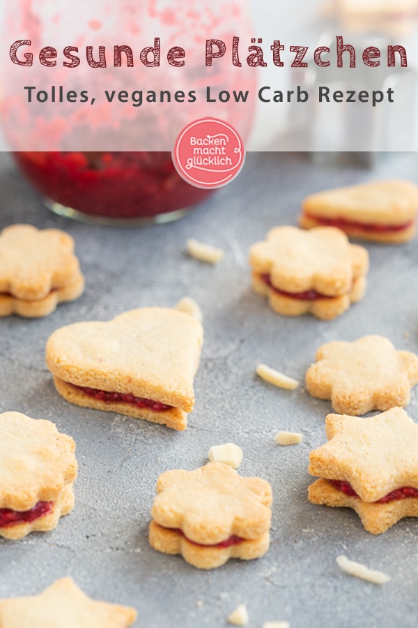 Die gesunden Plätzchen aus nur 2 Zutaten muss man einfach lieben! Die Low Carb Weihnachtsplätzchen sind super schnell und einfach gemacht und geeignet für eine vegane, glutenfreie und zuckerfreie Ernährung.
