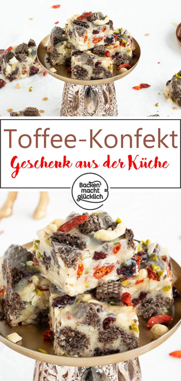 Rocky Road Fudge: Diese Toffee-Happen aus weißer Schokolade, dunklen Knusperwaffeln, Nüssen, Kernen und Trockenfrüchten sind eine köstliche Nascherei (nicht nur) im Winter!