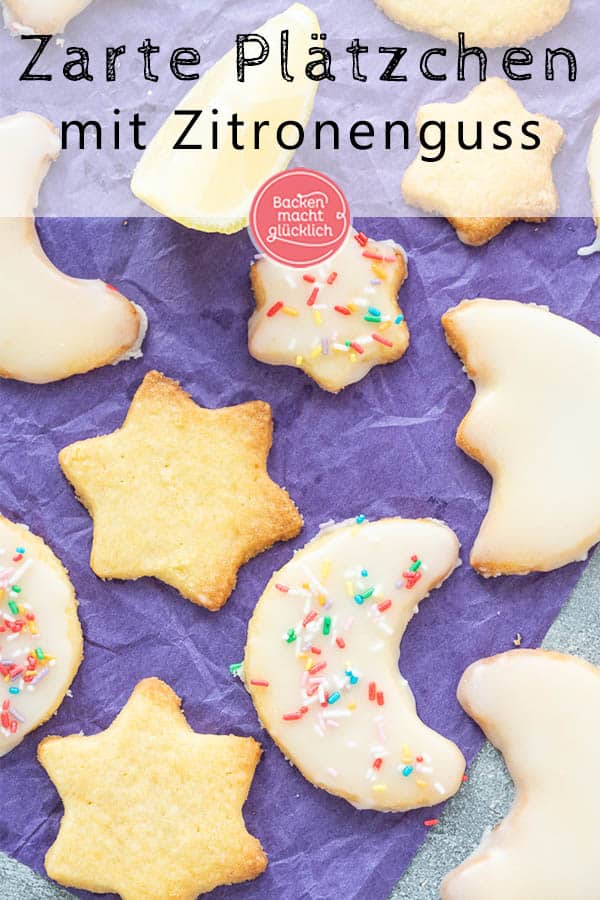 Omas einfache, butterzarte Zitronenplätzchen - tolle Weihnachtsplätzchen mit Zitrone, die auf der Zunge zergehen. Wer herrlich mürbe Zitronen-Butterkekse mag, sollte dieses etwas andere Backrezept unbedingt ausprobieren!