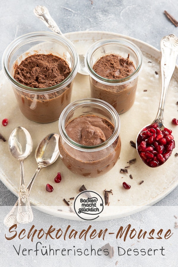 Köstliches Mousse au Chocolat nach dem Originalrezept aus Frankreich! Die leichte Schokocreme mit Sahne und echter Zartbitterschokolade sorgt für unvergesslich köstliche Momente.