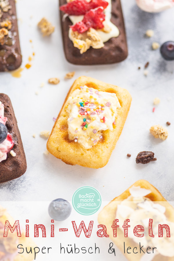 Köstliche Mini-Waffeln aus dem Ofen sind der absolute Hit! Die kleinen Waffeln ohne Hefe sind ganz schnell gebacken und lassen sich wunderbar vielfältig dekorieren.