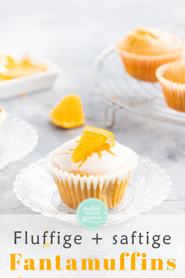 Schnelle und saftige Fantamuffins, die Groß und Klein schmecken! Das Blitzrezept für die Muffins mit Limonade ist eins meiner absoluten Lieblinge, wenn’s mal schnell gehen muss.