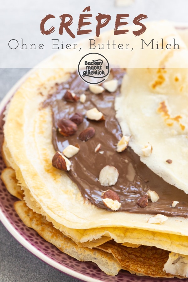 Geniale Crêpes ohne Eier, Milch und Butter. Einfaches Rezept für vegane Pfannkuchen nur mit Standard-Zutaten und so lecker wie der Klassiker.
