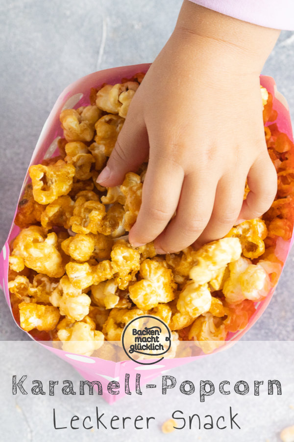 Einfaches Rezept für geniales Salted Caramel Popcorn wie im Kino. Das Karamell-Popcorn ist der perfekte Snack für gemütliche Abende.