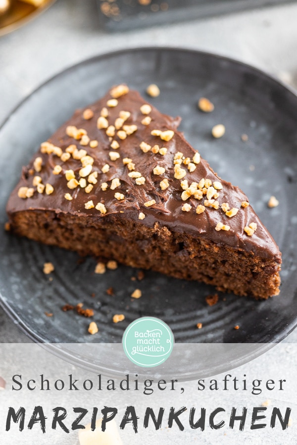 Ein himmlischer Nuss-Nougat-Kuchen mit Marzipan und Schokoladen-Ganache. Der Marzipankuchen ist einfach zu backen und absolut lecker!