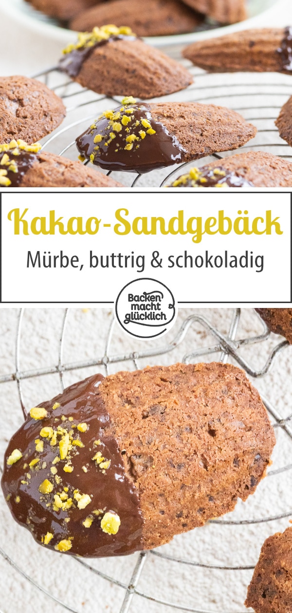 Omas schnelles Rezept für weihnachtliches Kakao-Sandgebäck. Die Form der kleinen Leckerbissen erinnert an Bärentatzen.