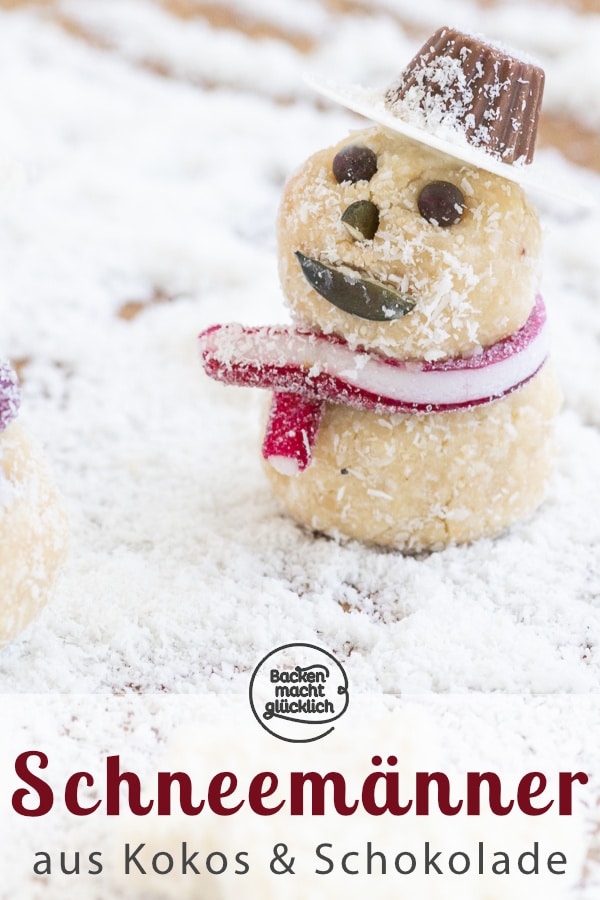 Lustige, putzige und leckere Schneemänner aus selbstgemachten Kokoskugeln. Die Kinder-Plätzchen sind ein Highlight (nicht nur) für Kinder!