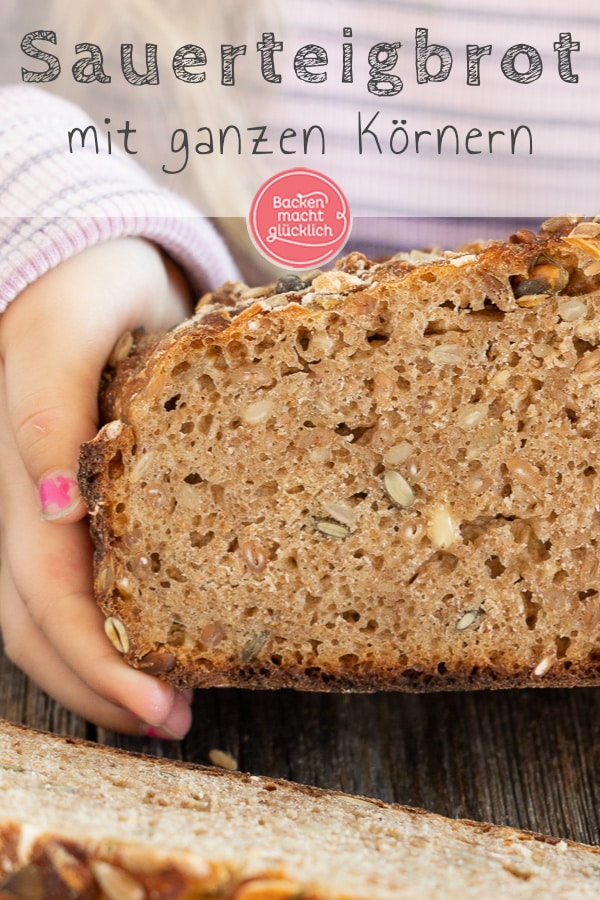 Ein tolles herzhaftes Sauerteigbrot mit ganzen Getreidekörnern, Kernen und Saaten. Das Körnerbrot schmeckt mit Roggen, Dinkel oder Weizen.