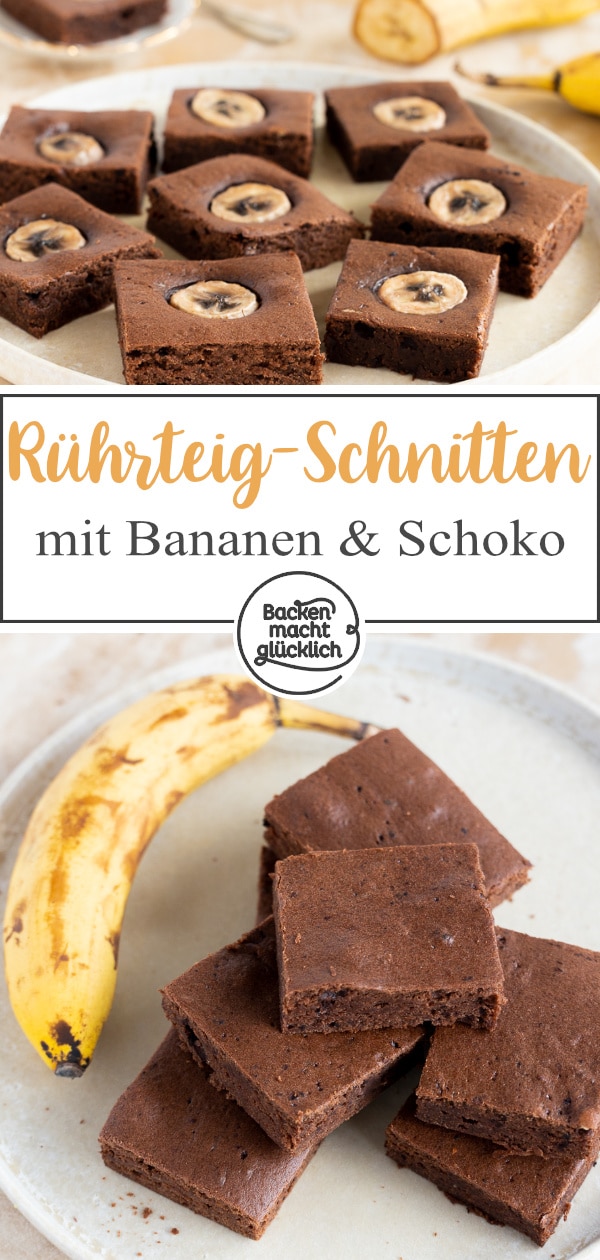 Herrlich saftiger, einfacher Blechkuchen mit Schokolade und Banane. Die Rührteig-Schnitten kommen immer gut an!