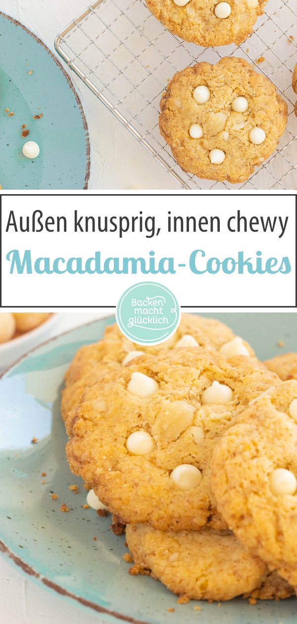 Amerikanische Kekse mit gesalzenen Macadamia-Kernen und weißen Schokodrops - die Macadamia-Cookies schmecken viel besser als im Coffee Shop und sind dezenter gesüßt.