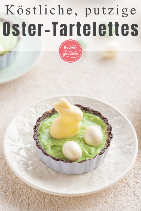 Kleine No Bake Ostertörtchen mit Schoko-Knusperboden und sahniger Vanille-Pudding-Creme: Diese Mini-Tartes verursachen wenig Aufwand und trotzdem bekommt ihr ein tolles Ergebnis!