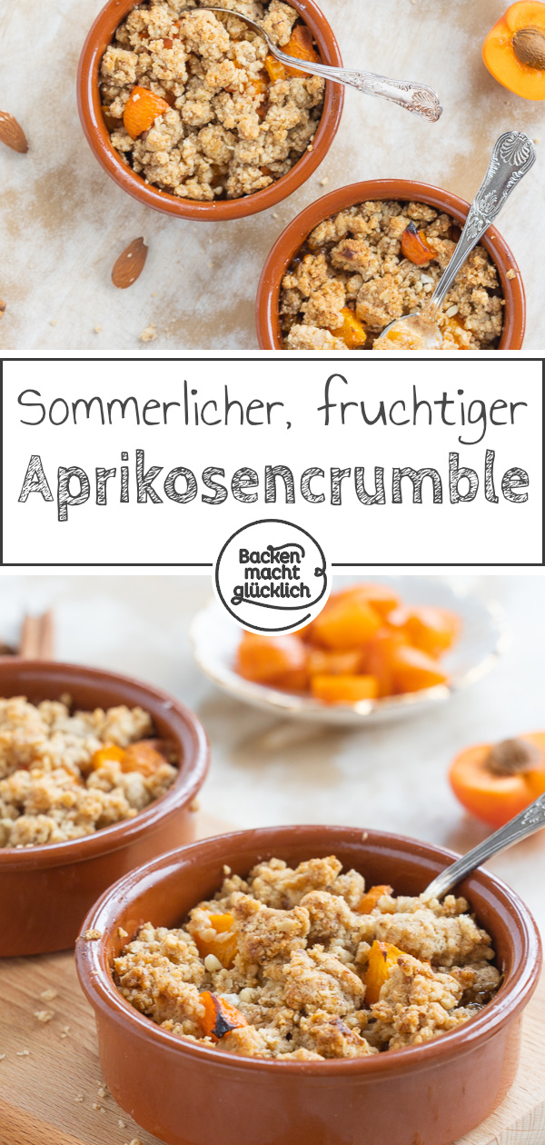 Aprikosen-Crumble mit Haferflocken und Mandeln kommt immer gut an. Das Sommer-Crumble ist super fruchtig, mürbe & knusprig.