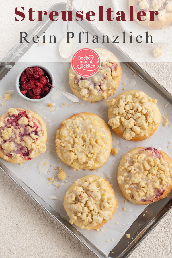 Streuseltaler sind der Klassiker aus der Bäckerei mal ohne Ei, Milch und Butter. Mit diesem Rezept werden die Streuseltaler super variabel und unglaublich lecker.