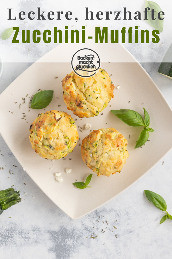 Herzhafte Zucchini-Muffins mit Feta und Kräutern: der perfekte pikante Snack, für Partys oder fürs Büro. Schmeckt auch Kindern!