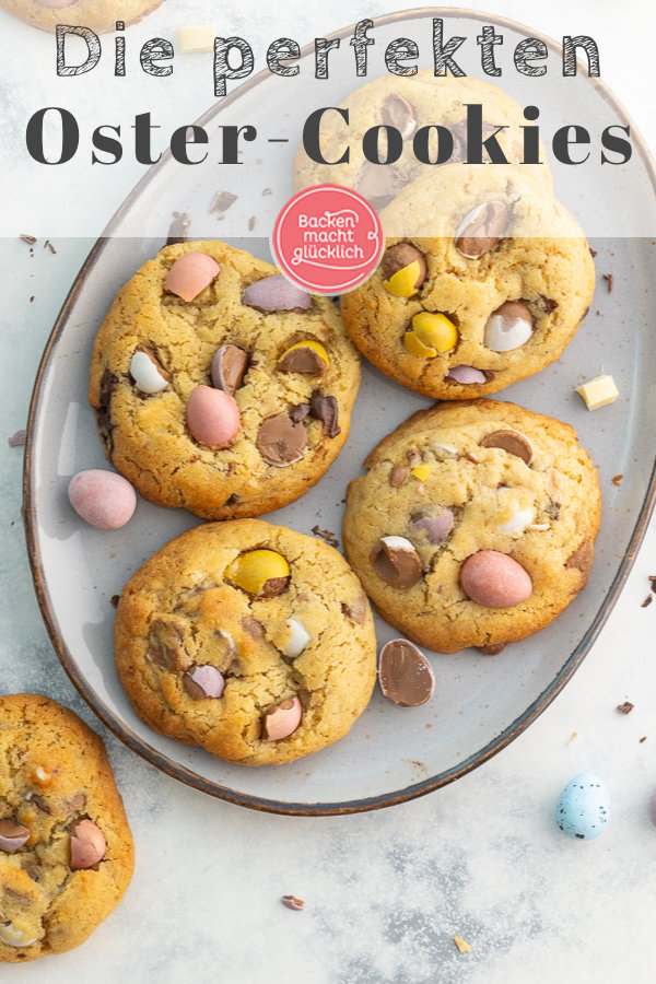 Himmlisch leckere chewy Oster-Cookies mit Schoko-Ostereiern. Dieses einfache Rezept wird euch begeistern!