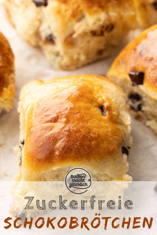 Die besten Schokobrötchen ohne Zucker: super fluffig, saftig, schokoladig. Dieses Rezept mit Hefeteig müsst ihr testen!