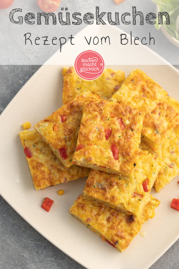 Einfacher schneller Gemüsekuchen vom Blech. Nur 15 Minuten Aufwand, super variabel, schmeckt kalt & warm. Dieses Rezept müsst ihr testen!